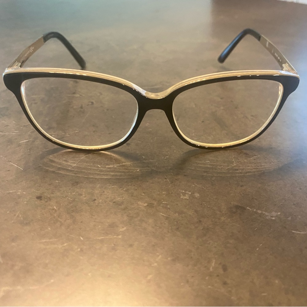 Gucci frames black and gold